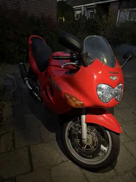 Suzuki GSX 600 - foto 6