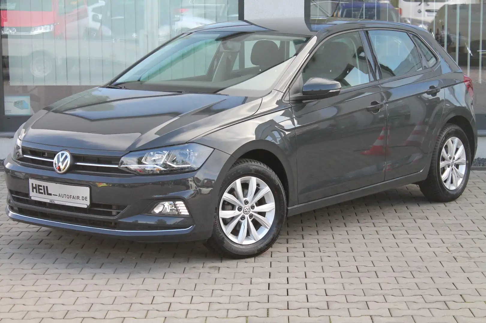 Volkswagen Polo VI Highline*ACC*PDC*APP* Gris - 1