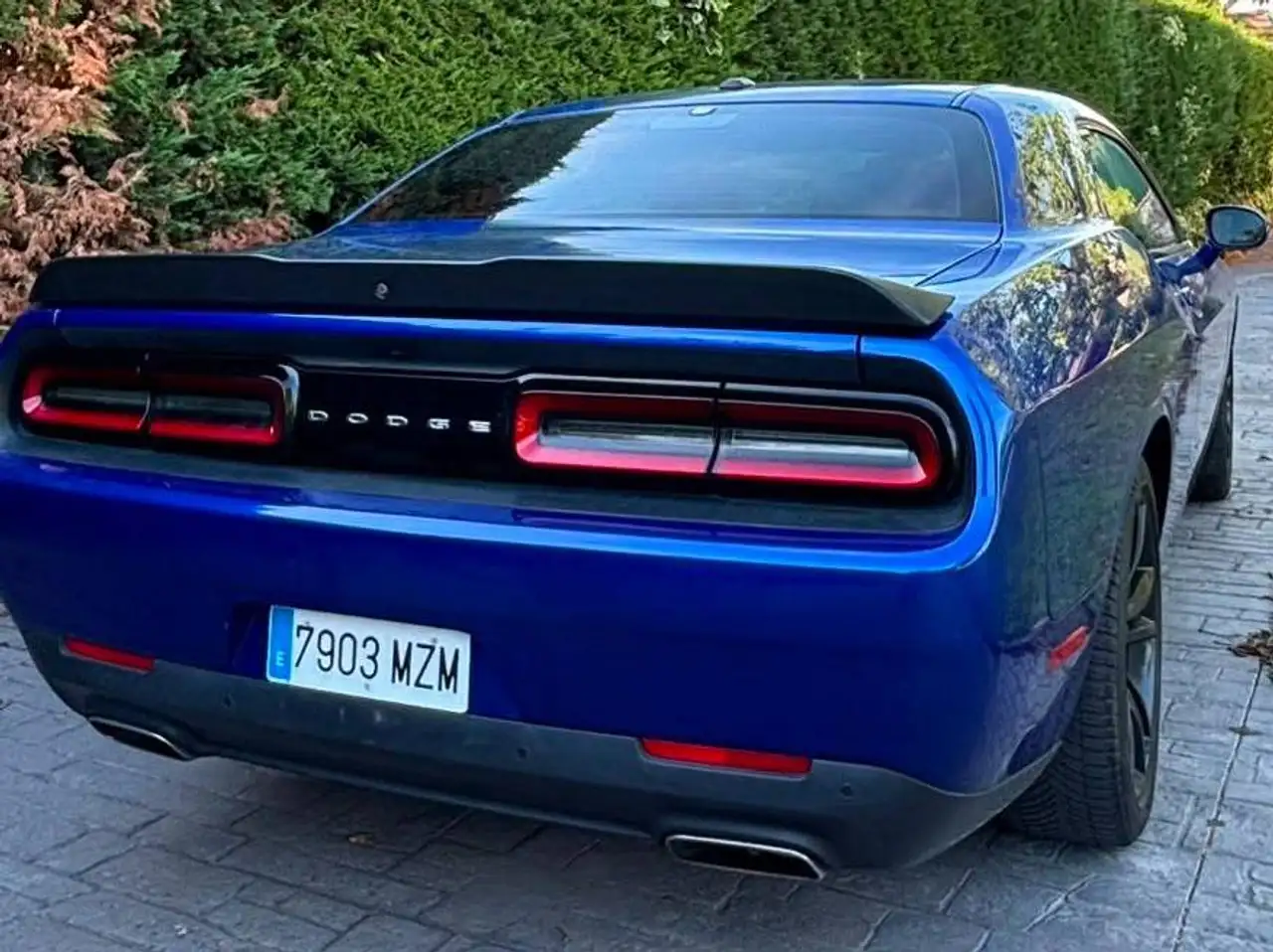 Dodge Challenger 2023 — фото 11