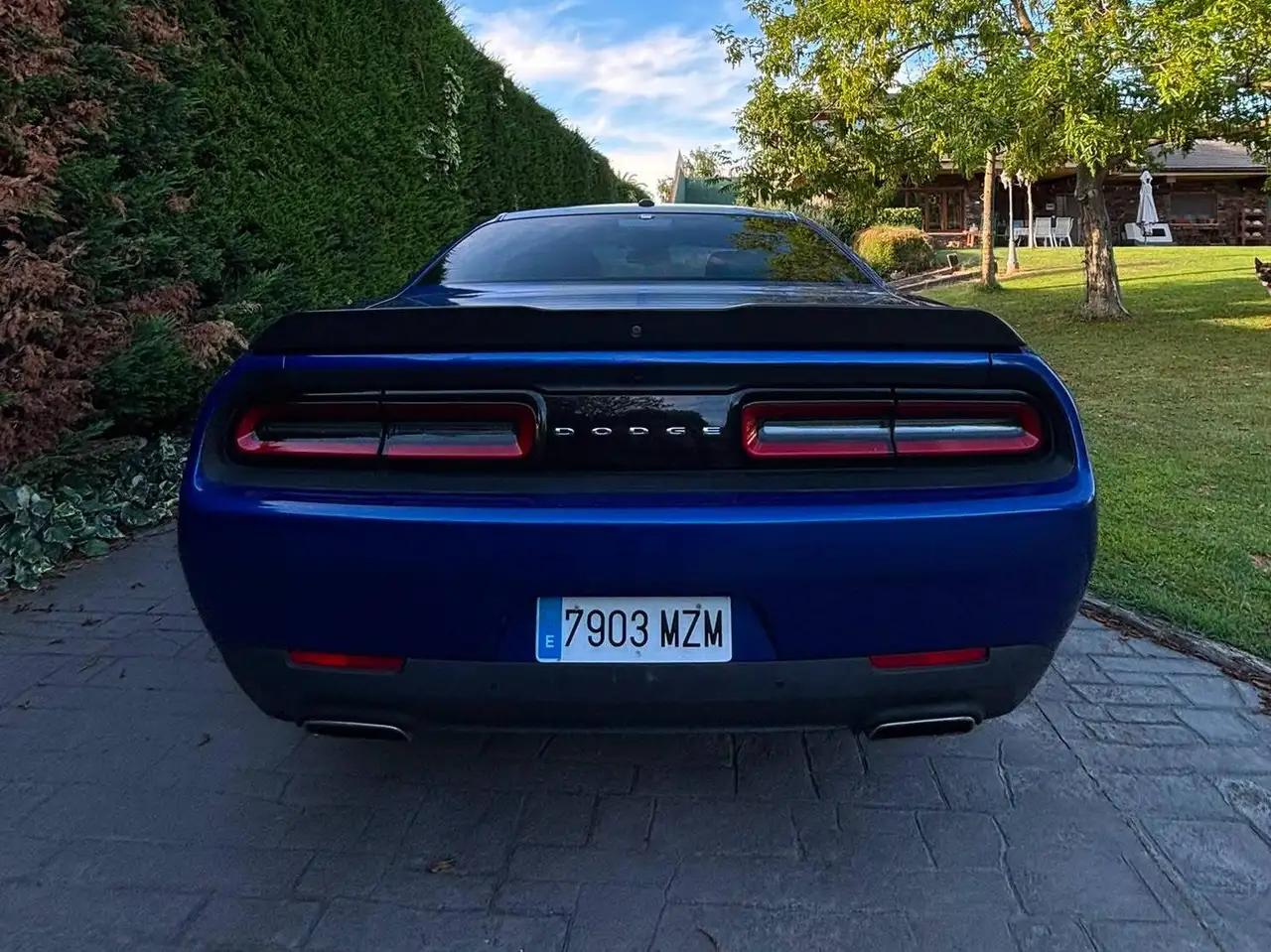 Dodge Challenger 2023 — фото 7