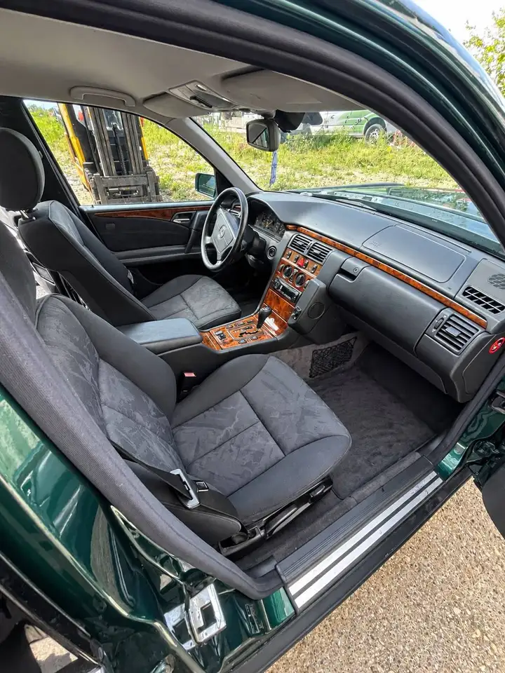 Mercedes-Benz E 200 E-Klasse Elegance, foto 11