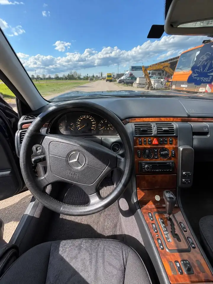 Mercedes-Benz E 200 E-Klasse Elegance, foto 7