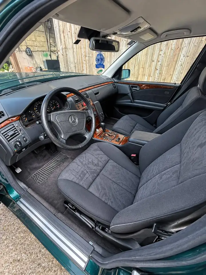 Mercedes-Benz E 200 E-Klasse Elegance, foto 8