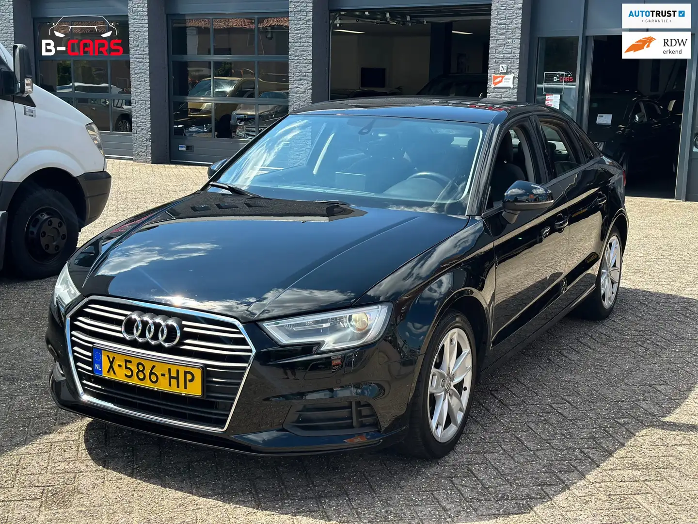 Audi A3 Limousine 1.0 TFSI S-Line FACELIFT|AIRCO|NAVI|PDC| Noir - 1