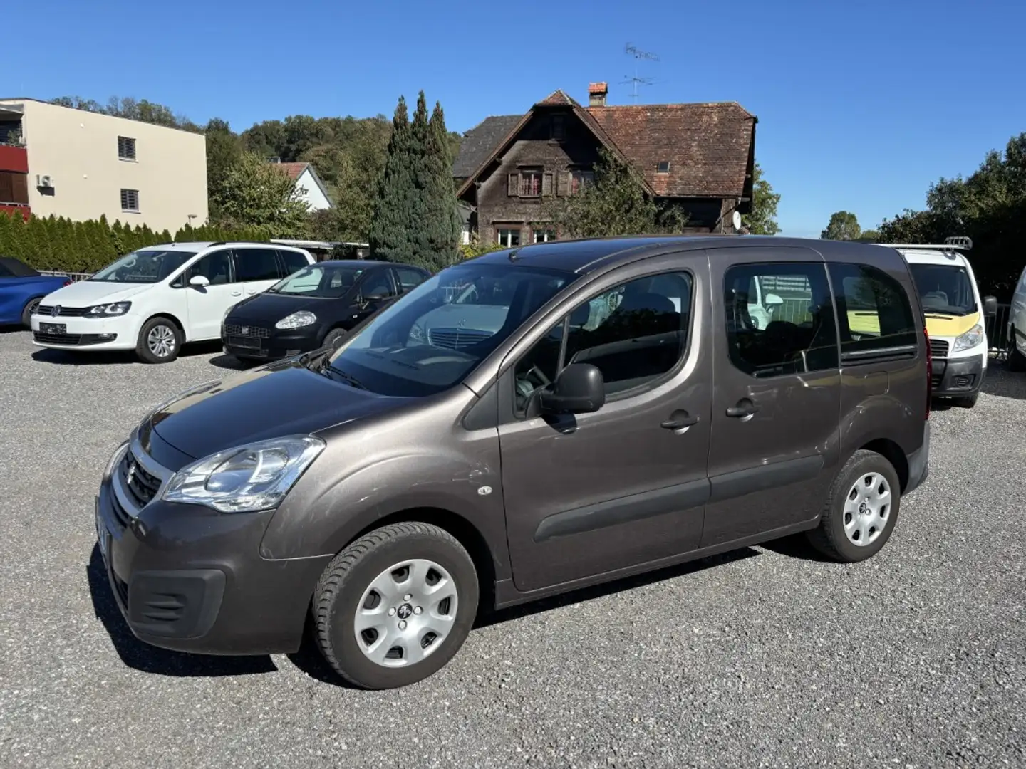 Peugeot Partner Tepee 1.6 BlueHDi Klima Tempomat Grau - 1