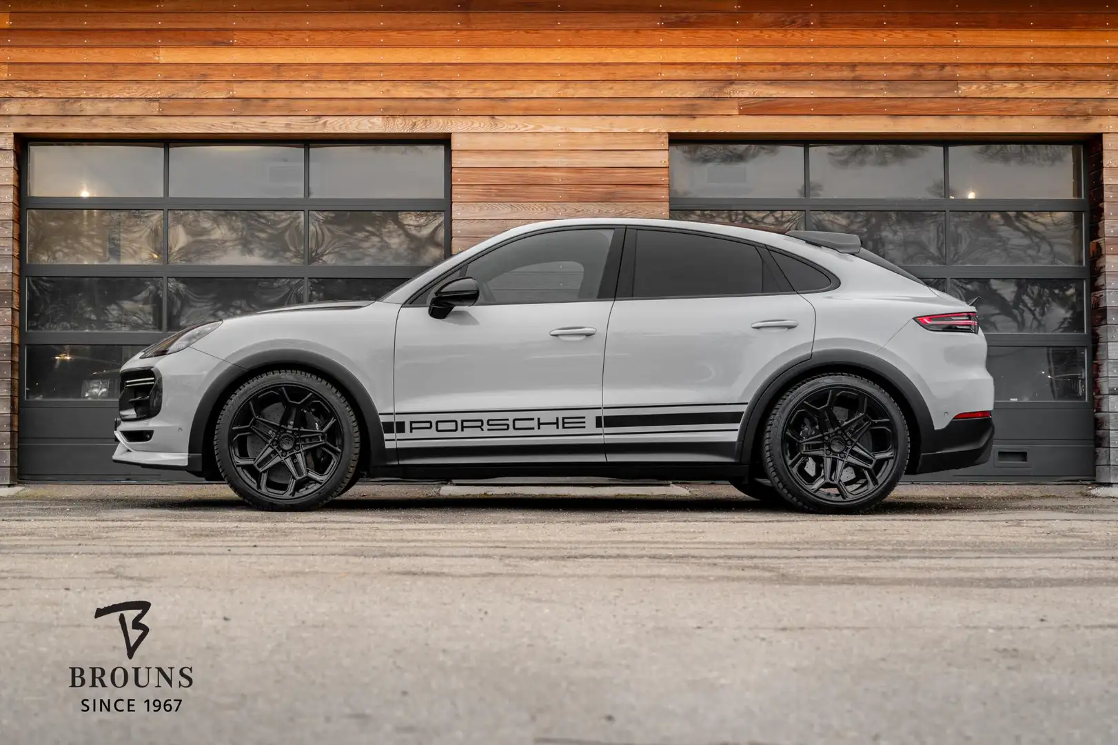 Porsche Cayenne Coupé Turbo GT TechArt 880pk Grau - 2