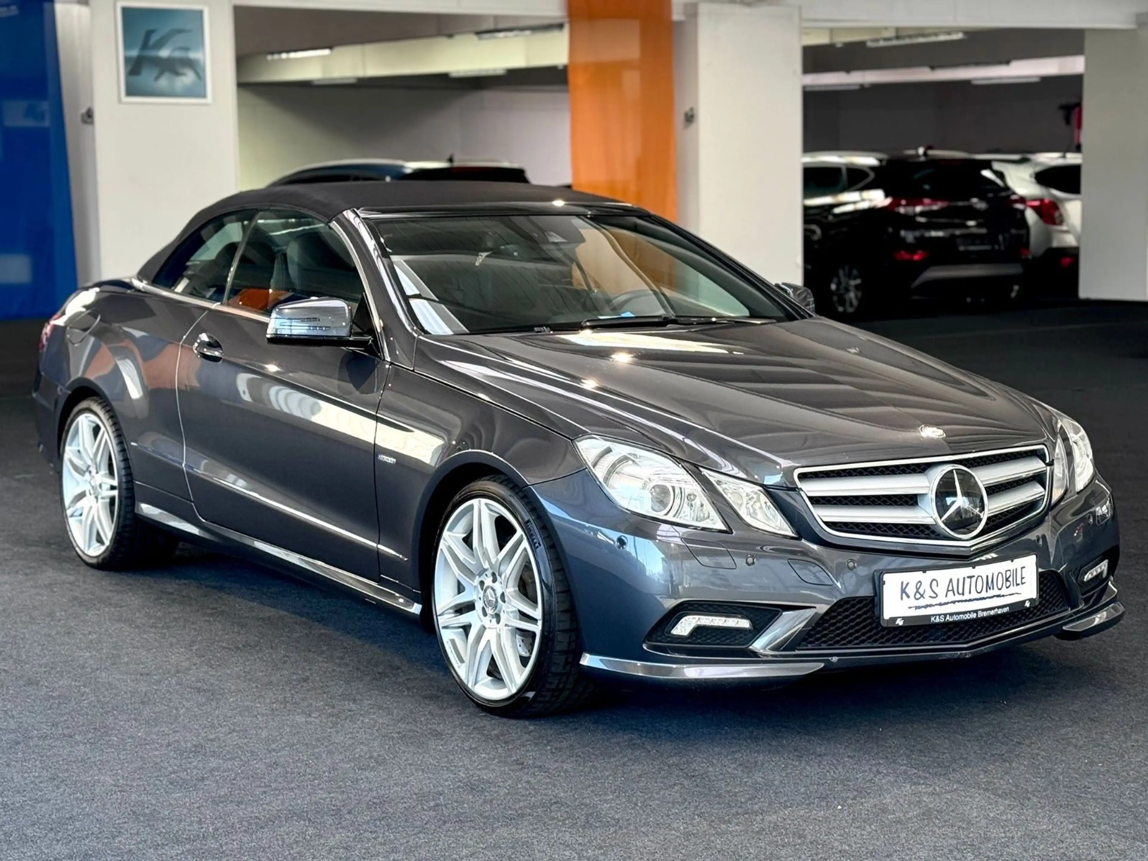 Mercedes-Benz E 250 E Cabrio*AUTOM.*LEDER*SITZH.*XENON*NAVI* — photo 3