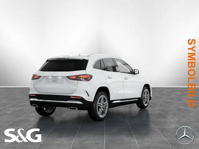 Mercedes-Benz Gla view 4