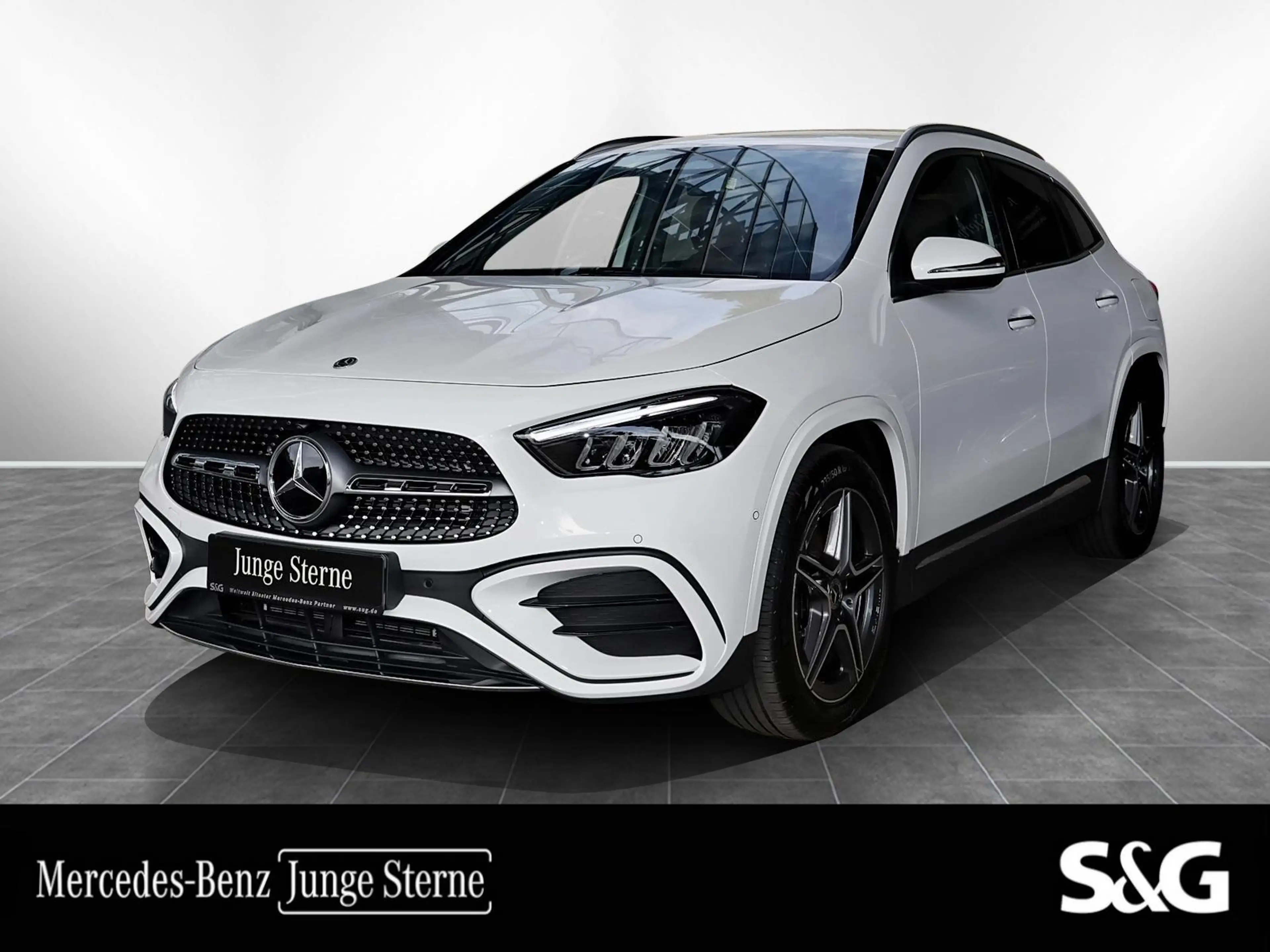 Mercedes-Benz GLA 180 AMG KAMERA+DISTRO+KEYLESS+SPURHALTE+19"
