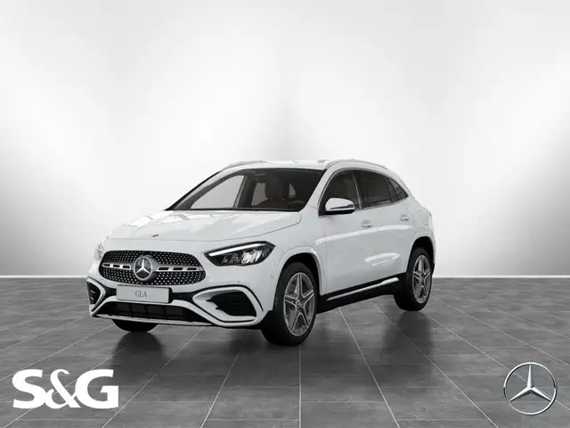 Mercedes-Benz Gla view 13