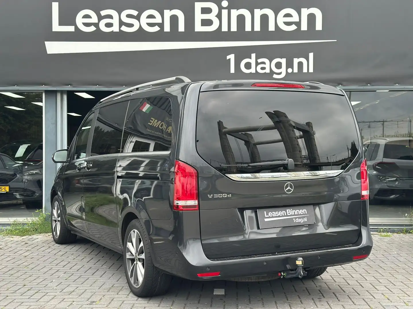 Mercedes-Benz V 300 300d Lang Avantgarde Gris - 2