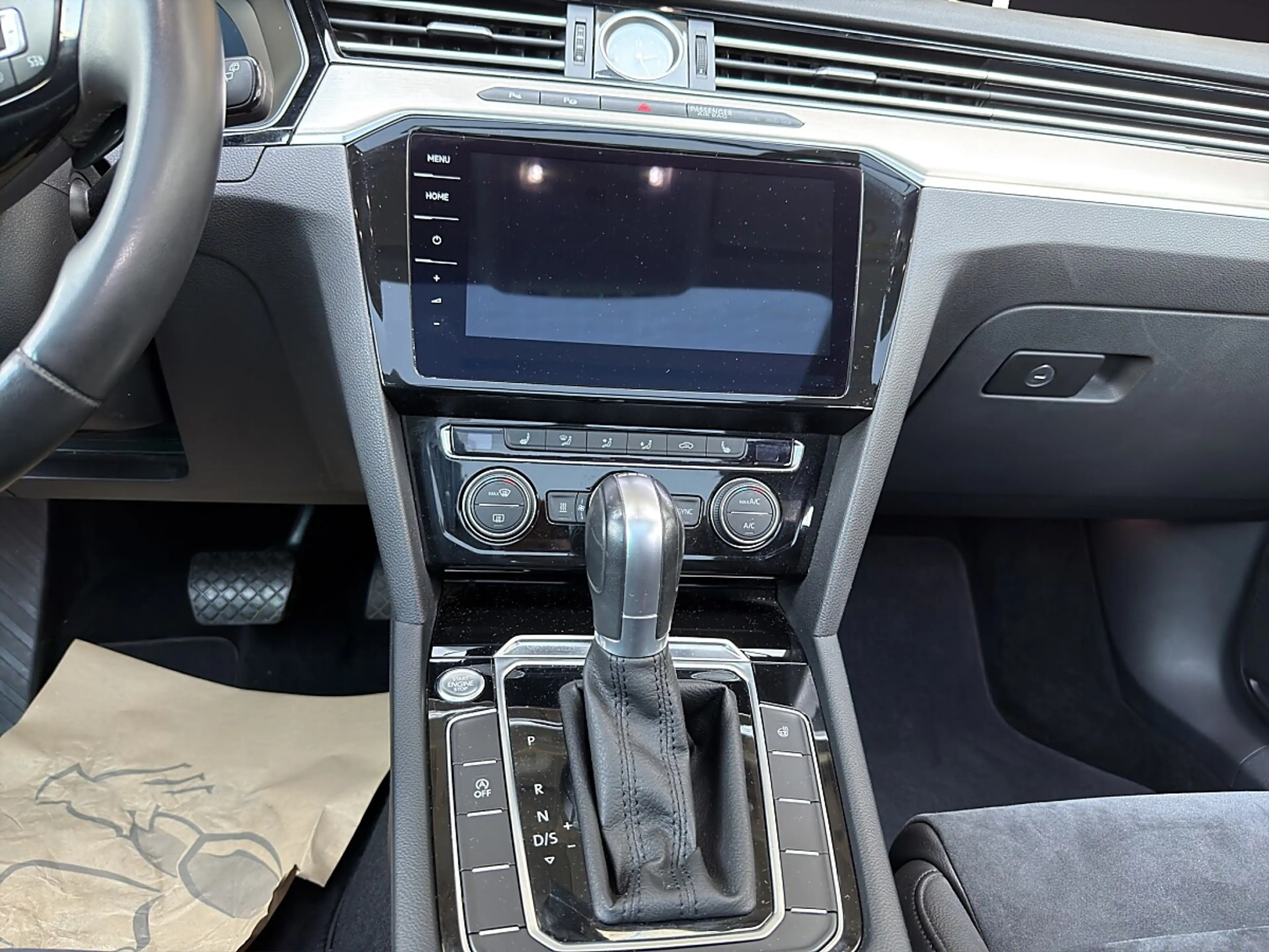 Volkswagen Passat Variant Highline 2,0 TDI SCR DSG — photo 14