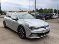 Volkswagen Golf VIII United 1.5 TSI*STHZ,PANO,LED* Plateado - thumbnail 2