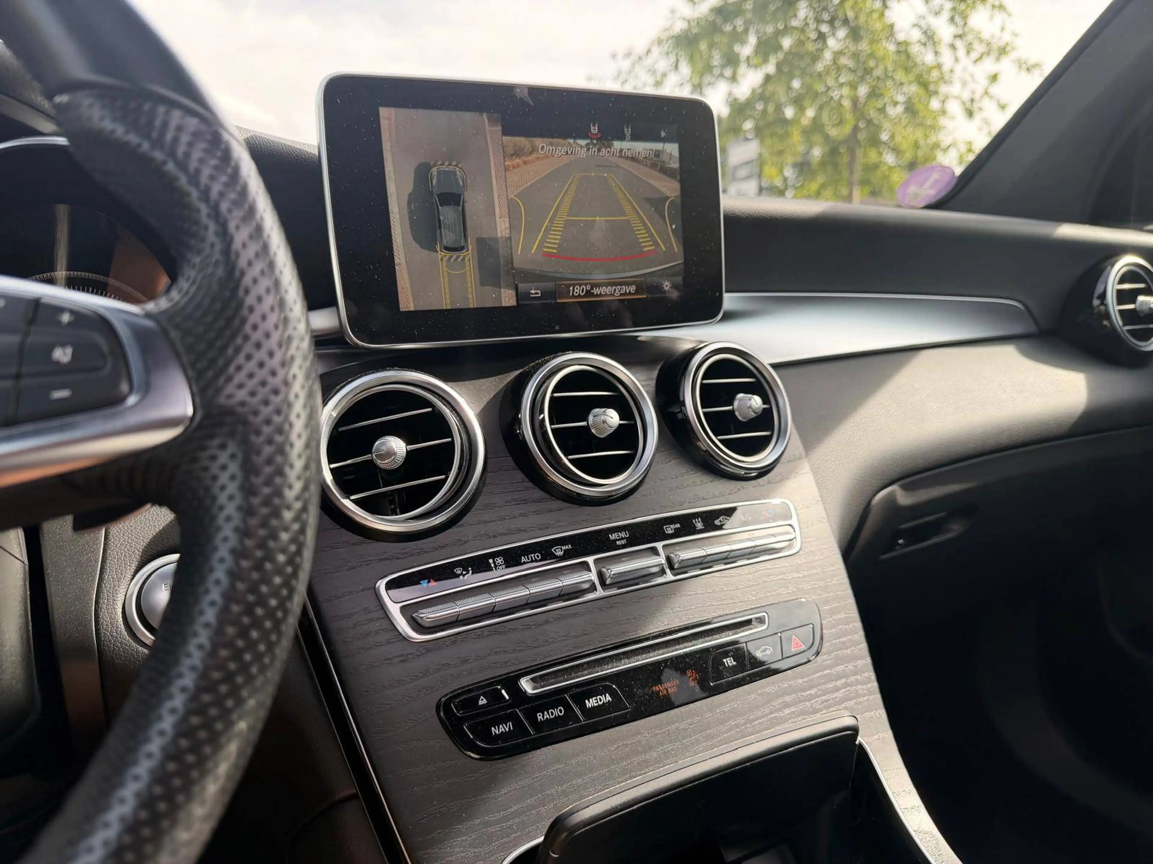 Mercedes-Benz GLC 350 AMG 20' | HYBRID | BURMESTER | PANO — photo 13