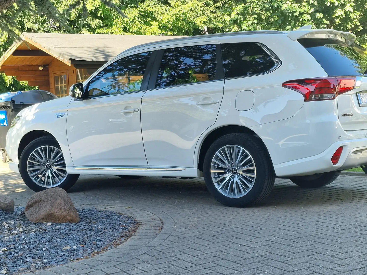 Mitsubishi Outlander Outlander 2,4 PHEV TOP 4WD Plug-in Hybrid Beyaz - 1