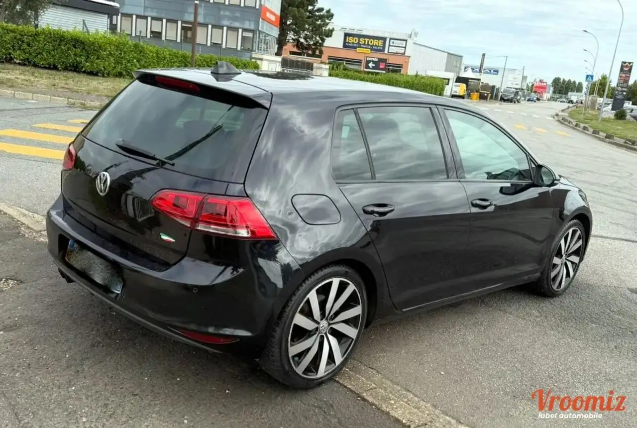 Volkswagen Golf Standard Model — photo 6