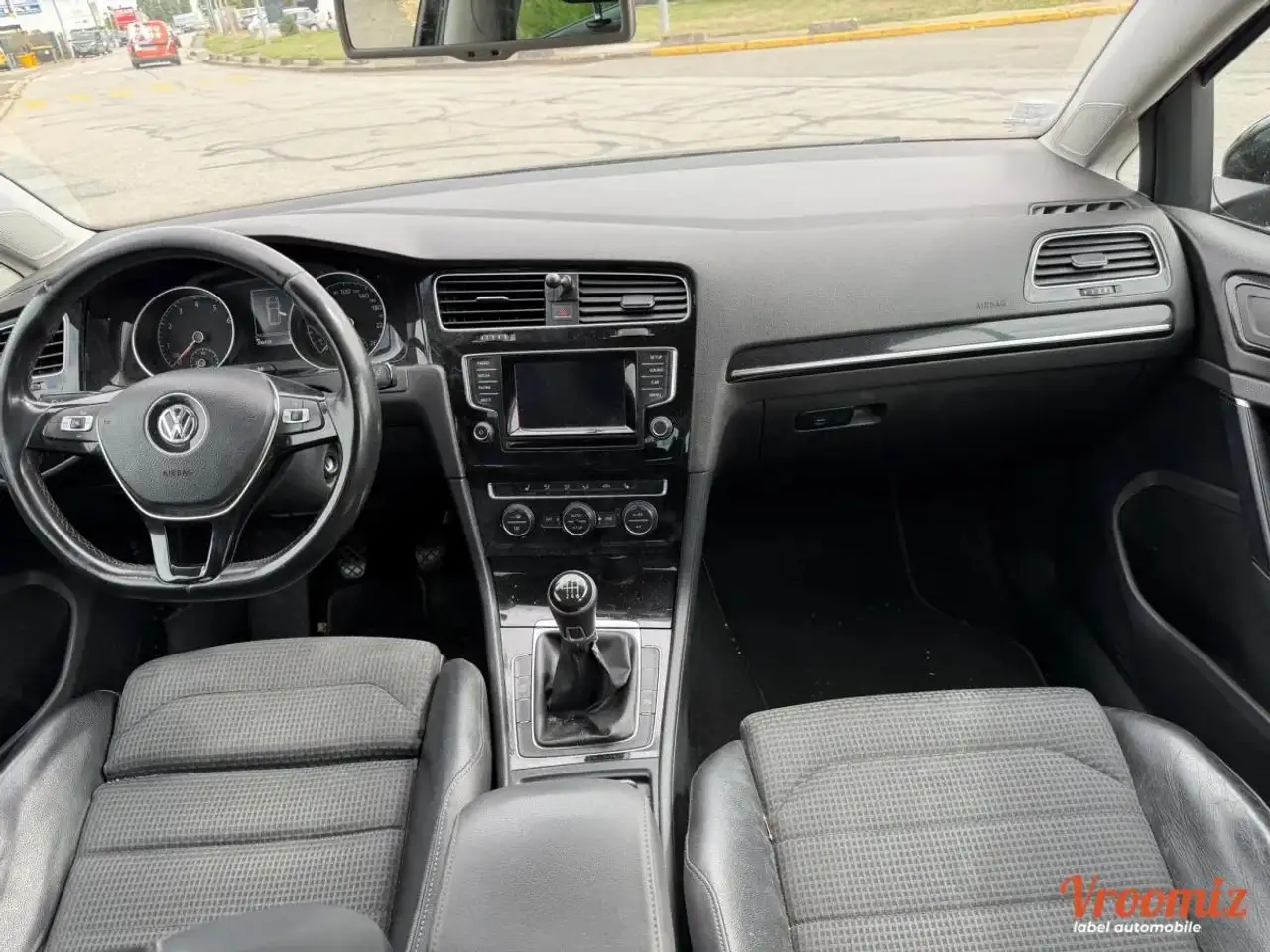Volkswagen Golf Standard Model — photo 10