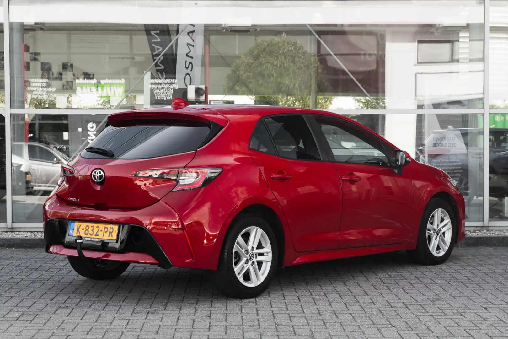 Toyota Corolla 1.2 Turbo Active Rot - 2