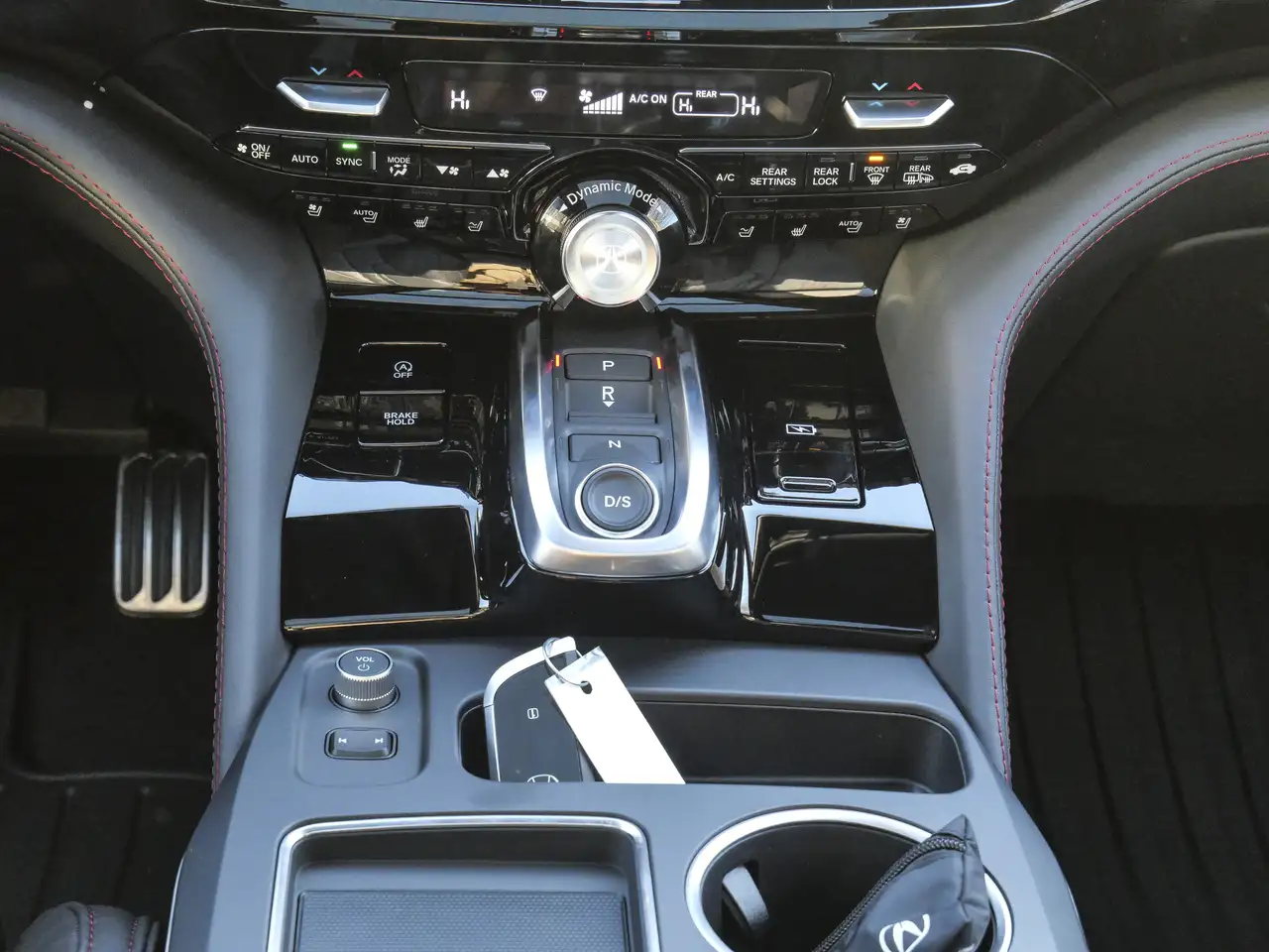 Acura MDX снимка Acura MDX