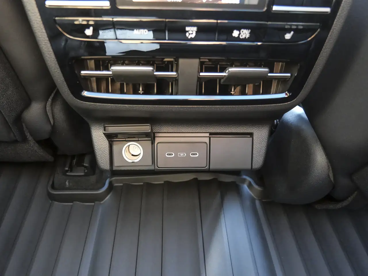 Acura MDX снимка Acura MDX