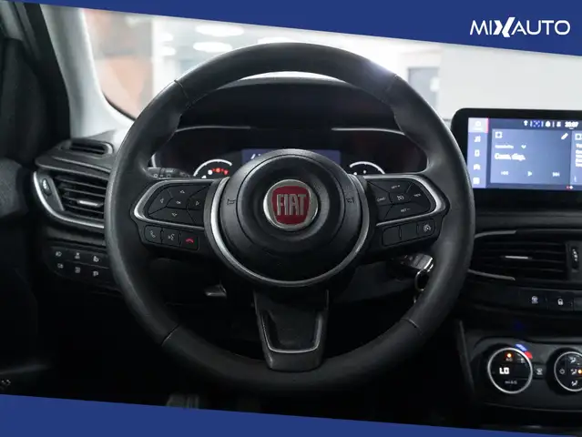 Fiat Tipo view 12