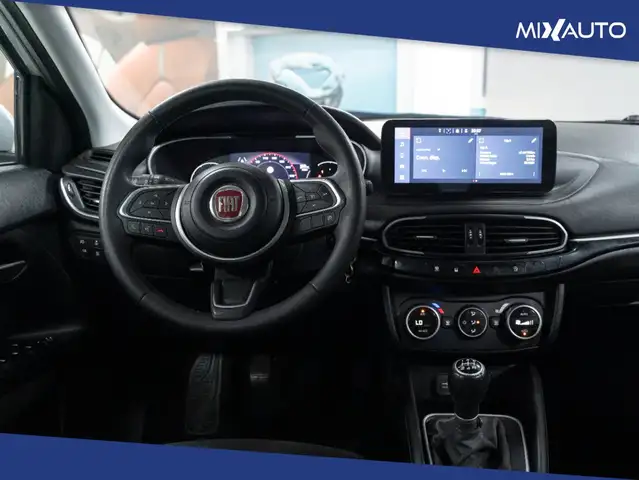 Fiat Tipo view 11
