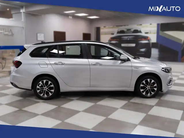 Fiat Tipo view 6
