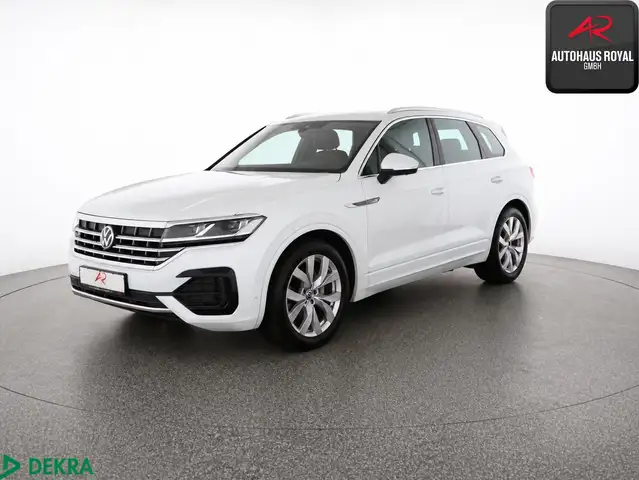 2022 Volkswagen Touareg in White for sale