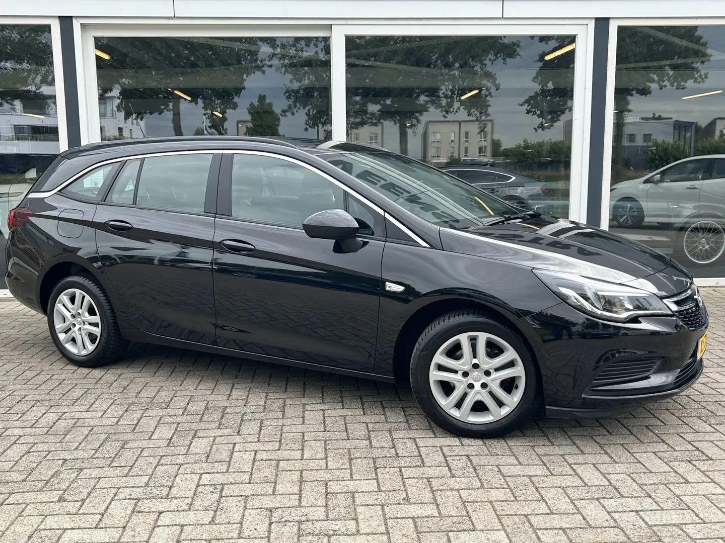 Opel Astra Sports Tourer 1.0 Turbo Business+ 50% deal 4.475,- Nero - 1