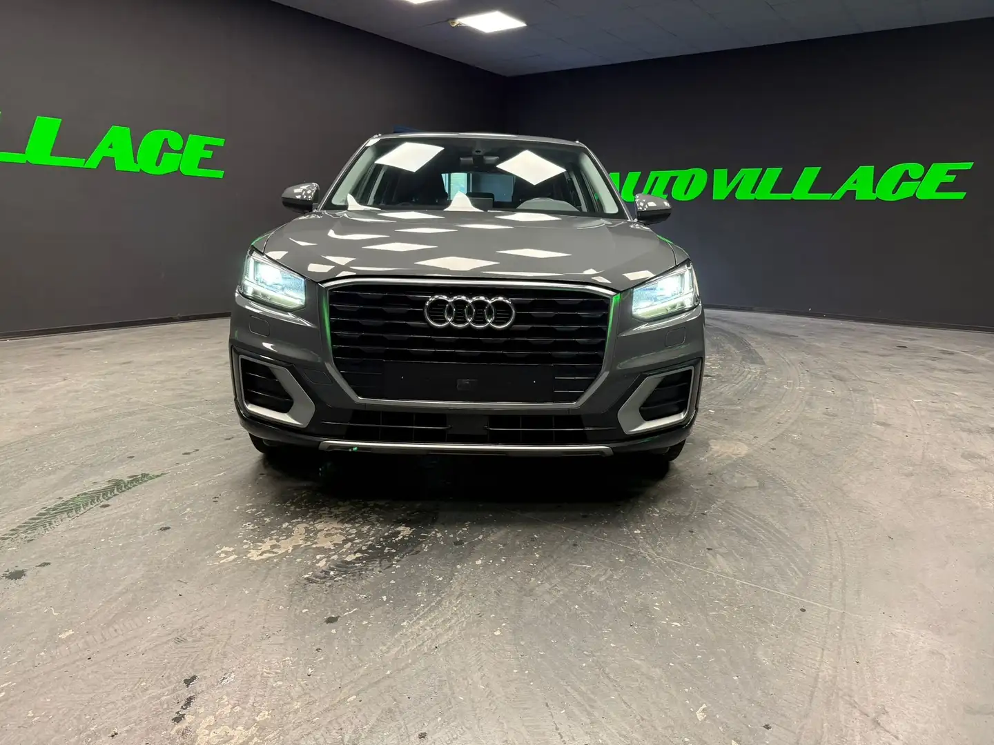 Audi Q2 Q2 30 1.6 tdi Admired s-tronic my20 Grau - 2