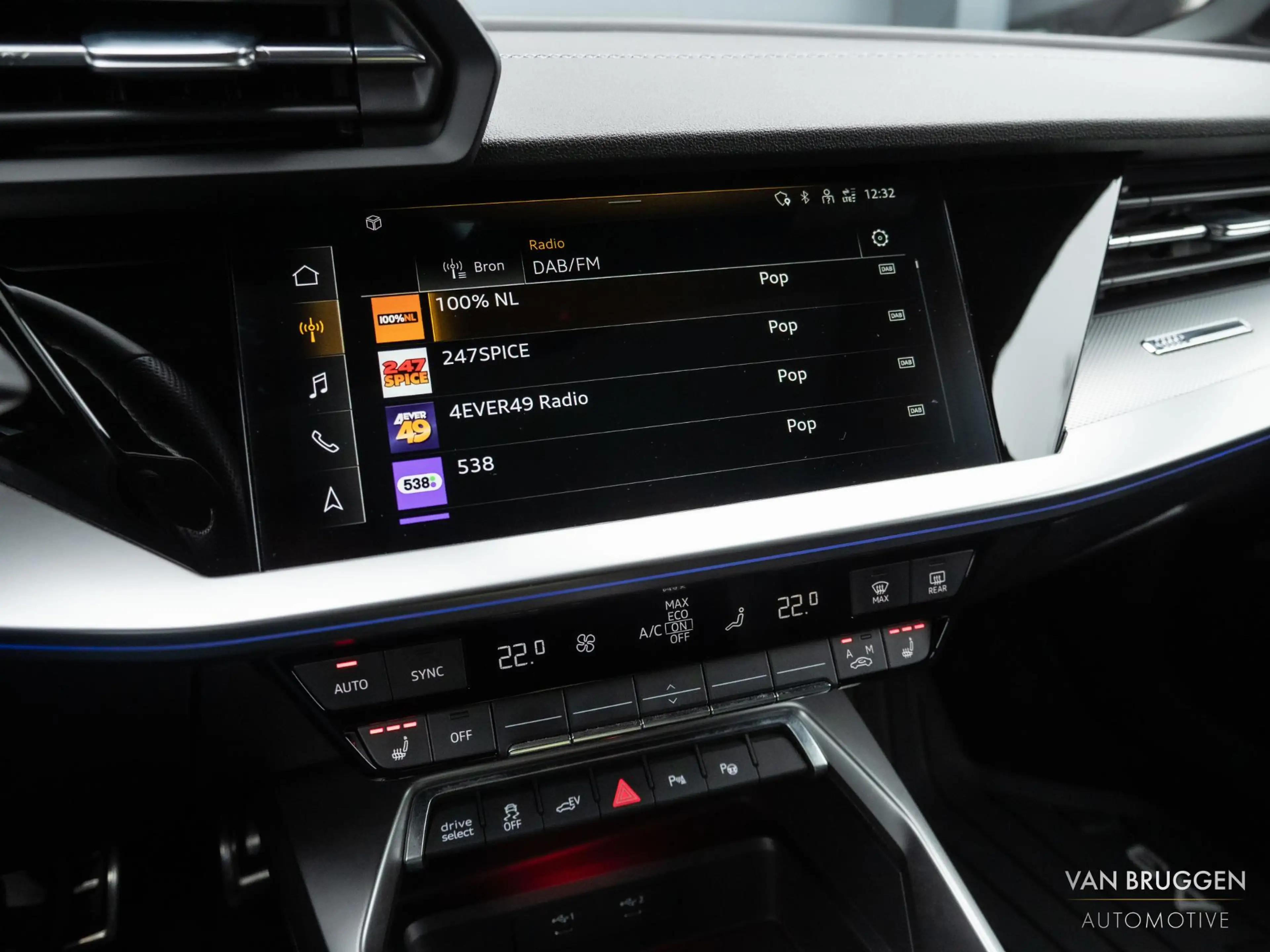 Audi A3 Sportback 45 TFSI e S-Line Pano RS-Stoelen Sfeer B — photo 34