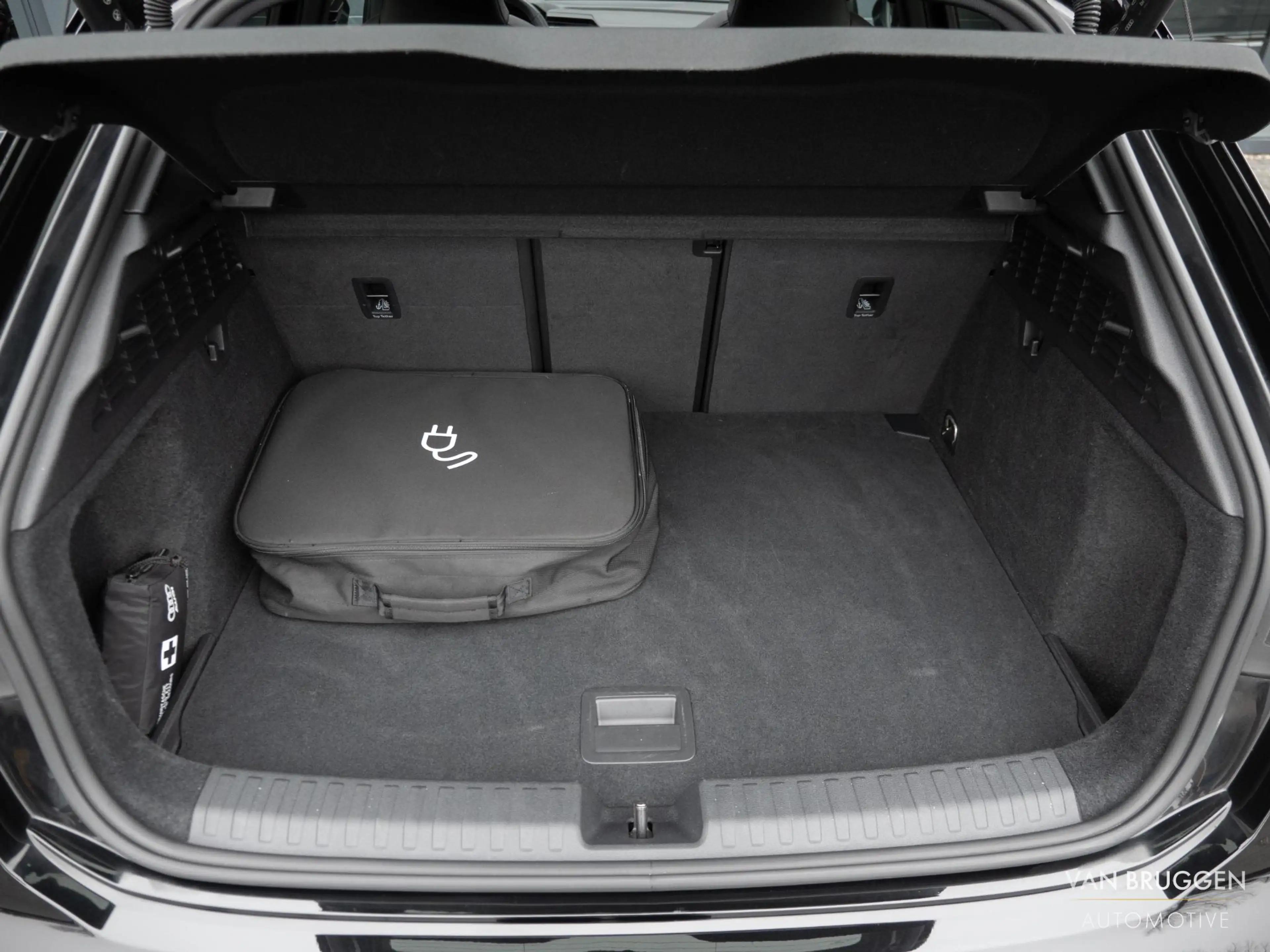 Audi A3 Sportback 45 TFSI e S-Line Pano RS-Stoelen Sfeer B — photo 27