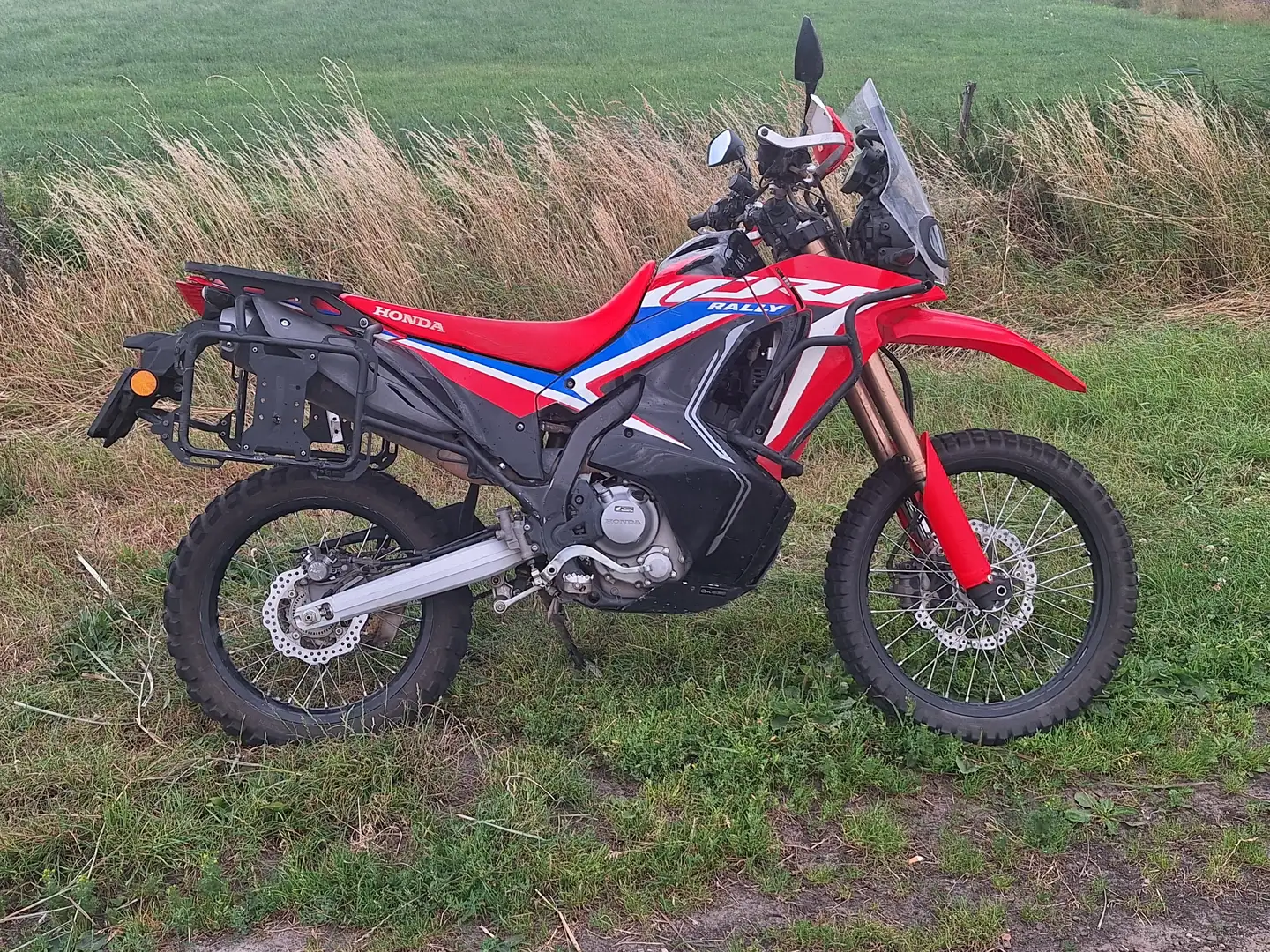 Honda CRF 300 Rally Rood - 1