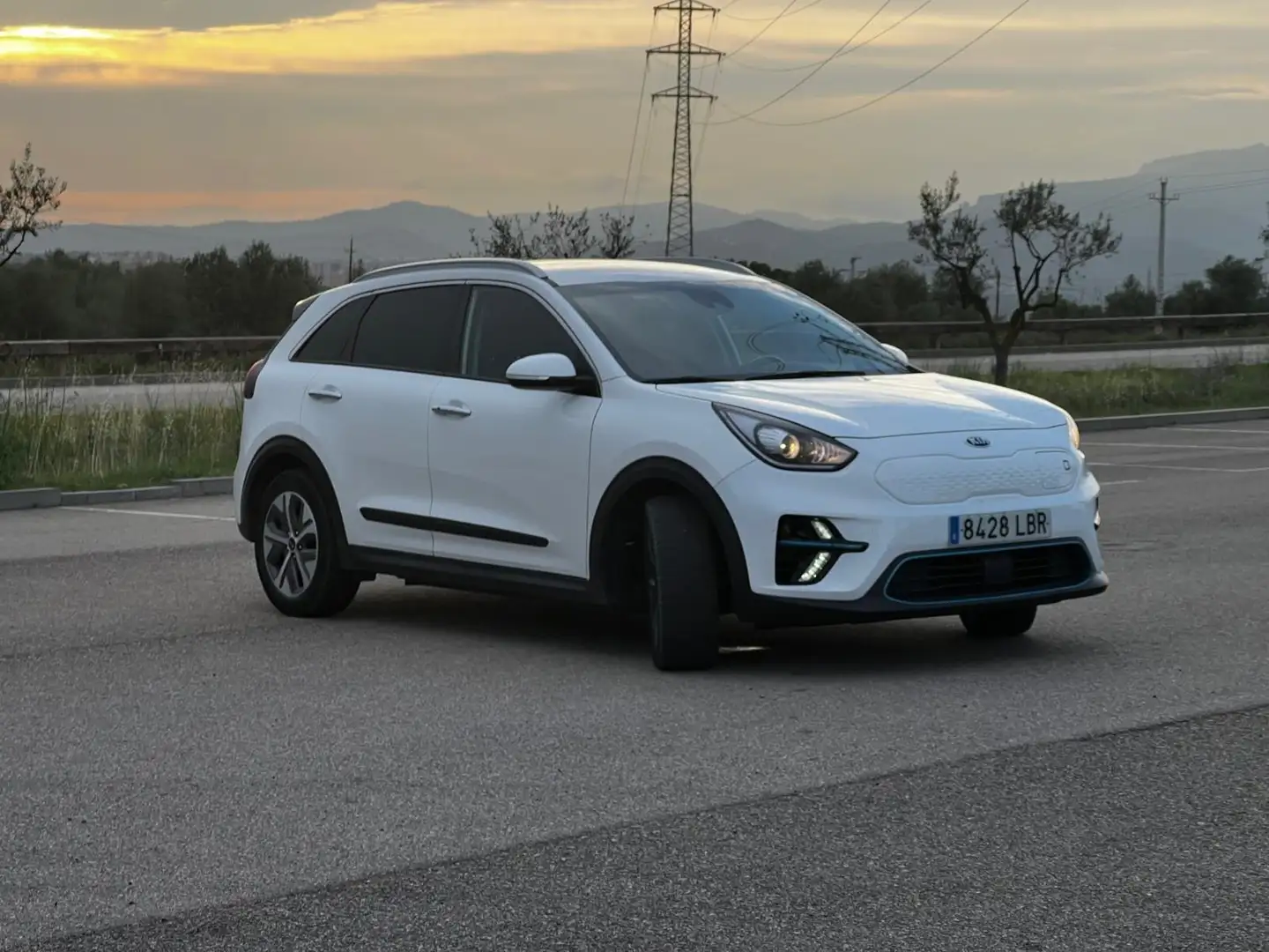 Kia e-Niro emotion Blanc - 2