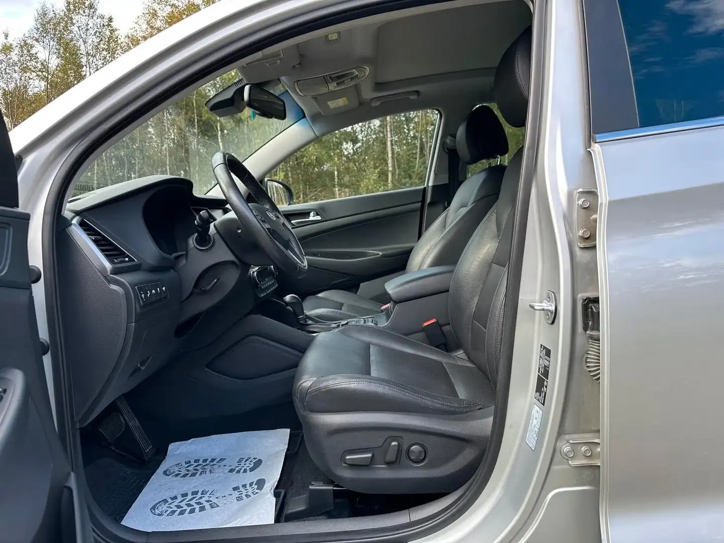 Hyundai TUCSON Срібний - 2