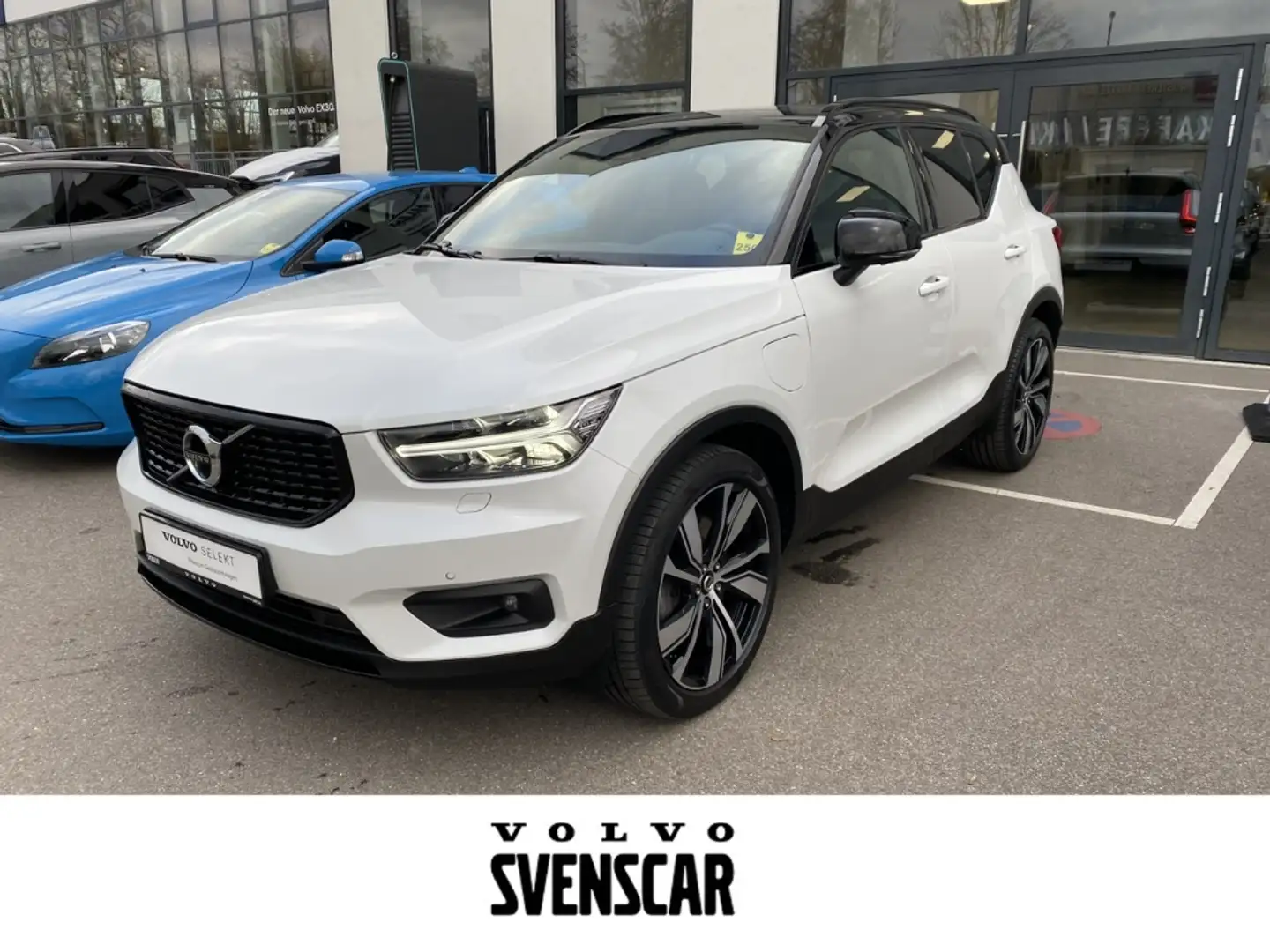 Volvo XC40 R Design Recharge Plug-In Hybrid 2WD T5 Twin Engin Beyaz - 1