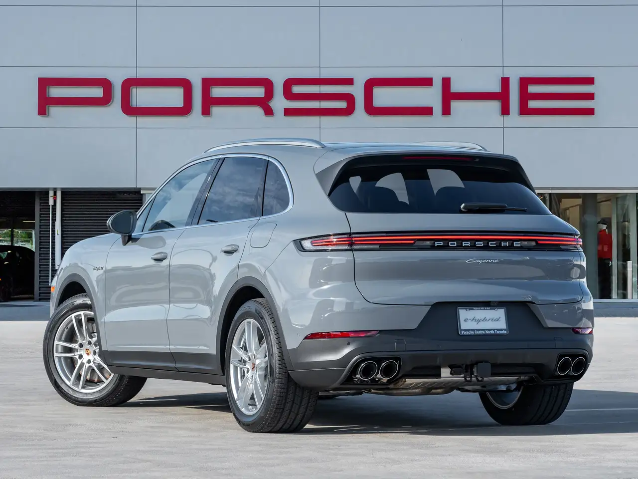 Porsche Cayenne снимка Porsche Cayenne