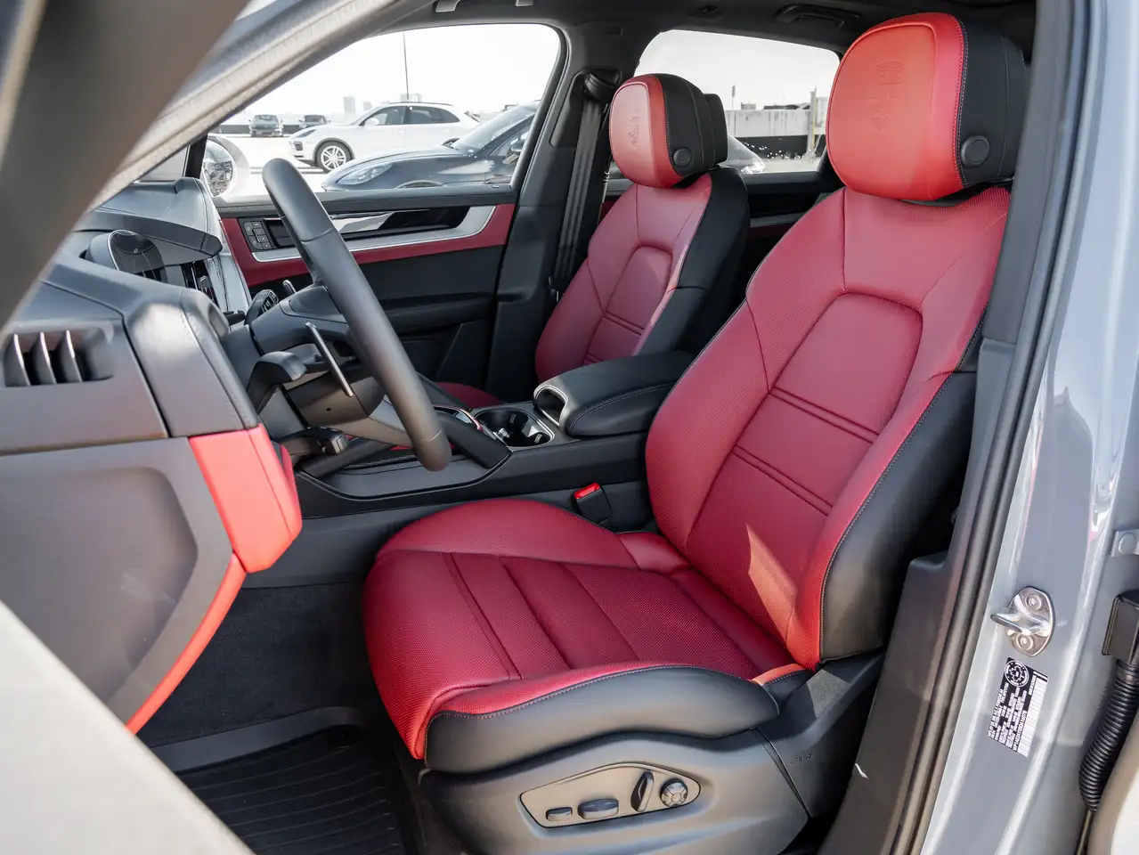 Porsche Cayenne снимка Porsche Cayenne