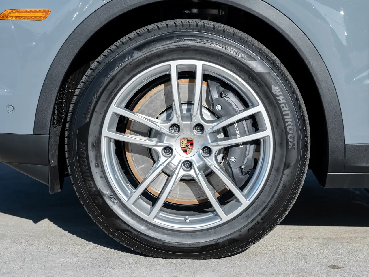 Porsche Cayenne снимка Porsche Cayenne