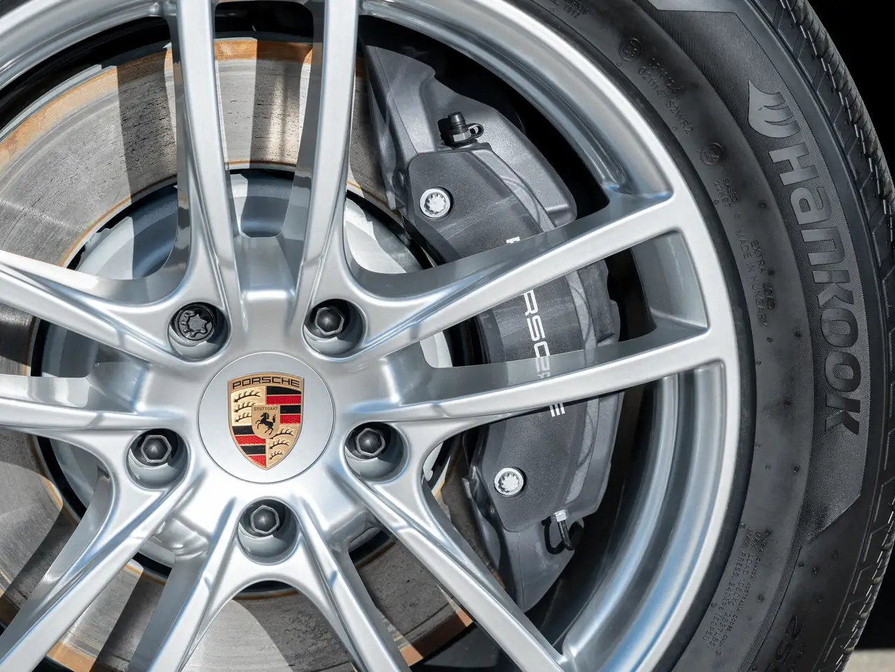 Porsche Cayenne снимка Porsche Cayenne