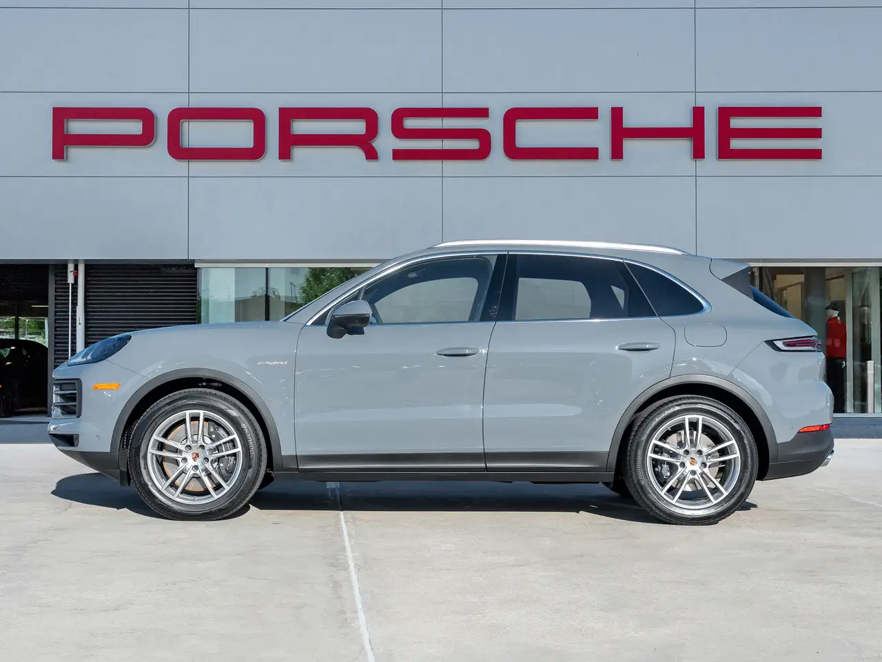 Porsche Cayenne снимка Porsche Cayenne