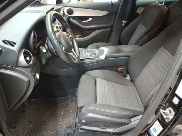 Mercedes-Benz GLC view 7