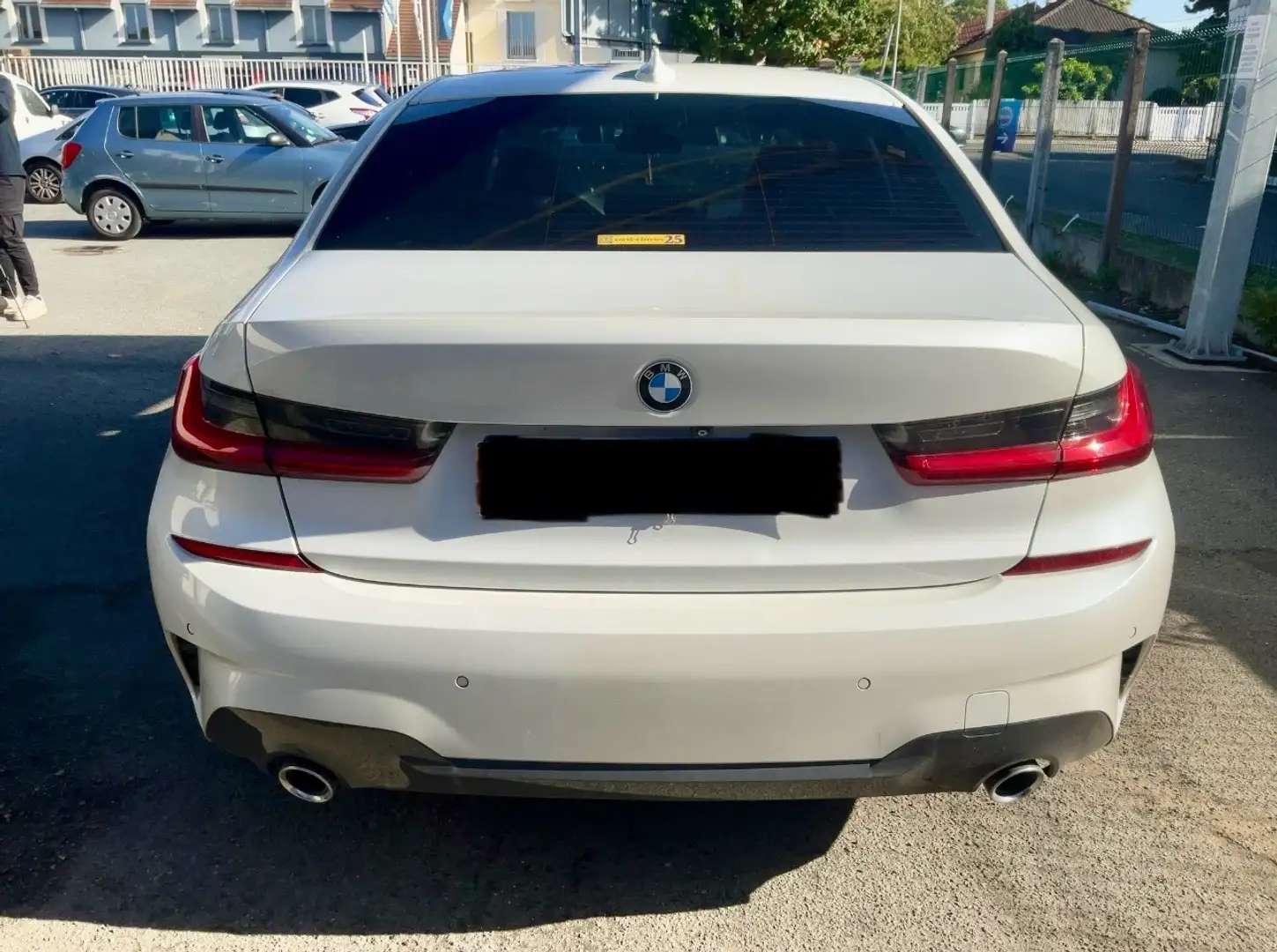 BMW 320 320d Aut. M PAKET Weiß - 2
