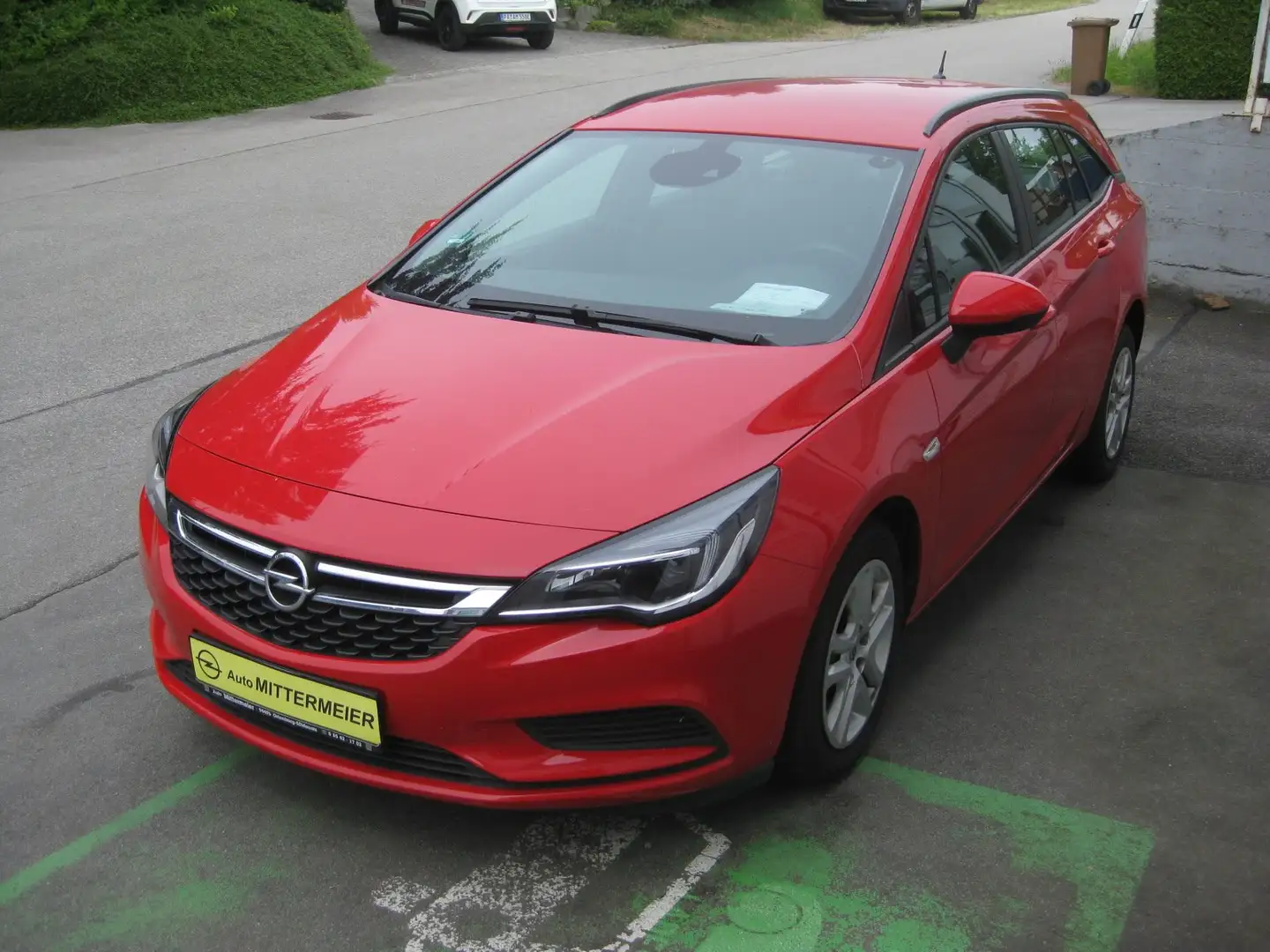 Opel Astra 1.4 Turbo Sports Tourer Edition Rot - 2