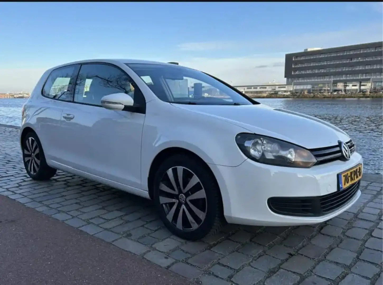 Toyota Auris 1.8 Full Hybrid Asp. Bianco - 1