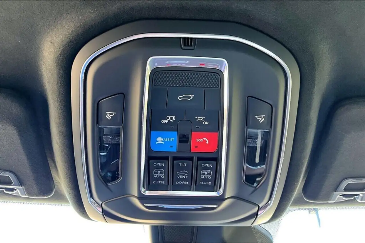 Jeep Grand Cherokee 2026 — фото 15