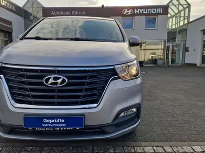 Annonce voiture d'occasion Hyundai H-1 - CARADIZE