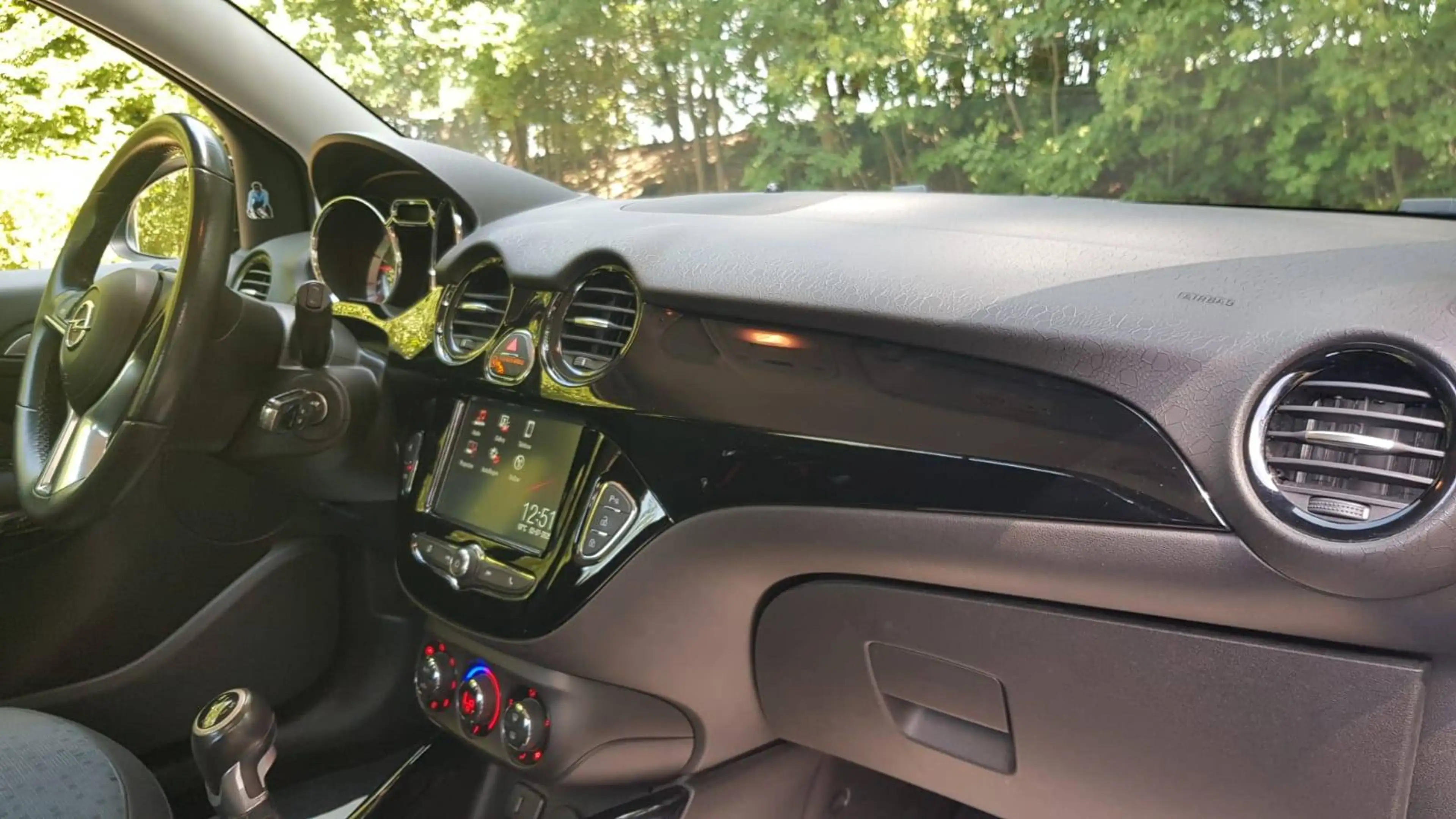 Opel Adam Adam 1.4i Glam Start/Stop (EU6.2) — photo 12