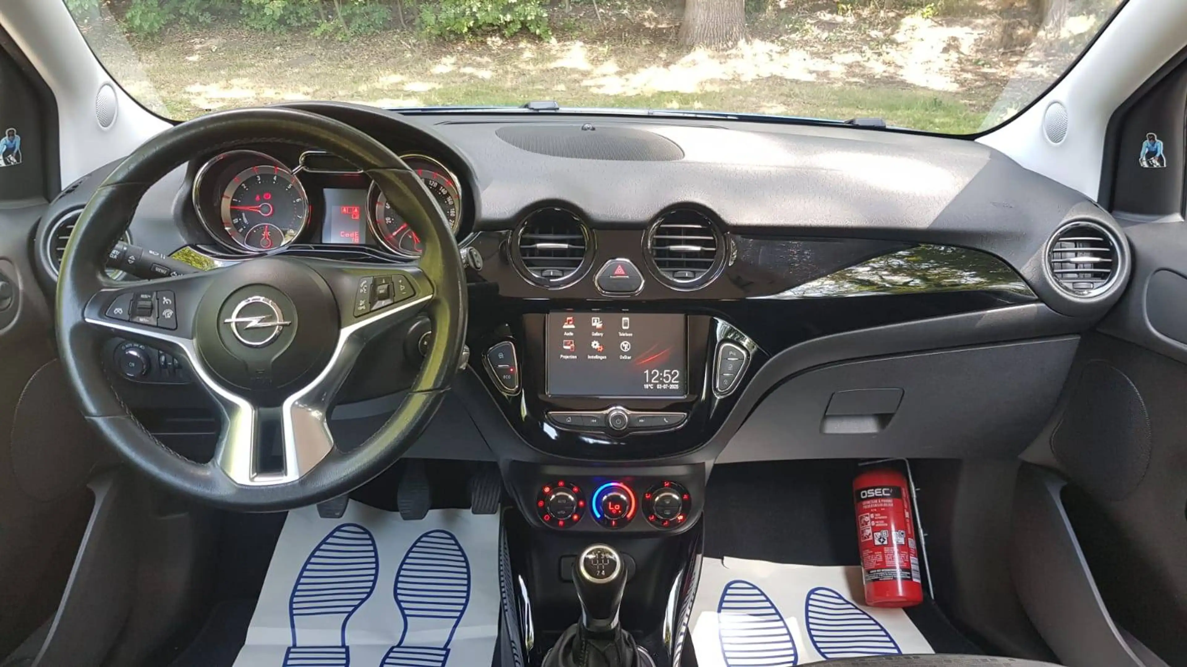 Opel Adam Adam 1.4i Glam Start/Stop (EU6.2) — photo 13