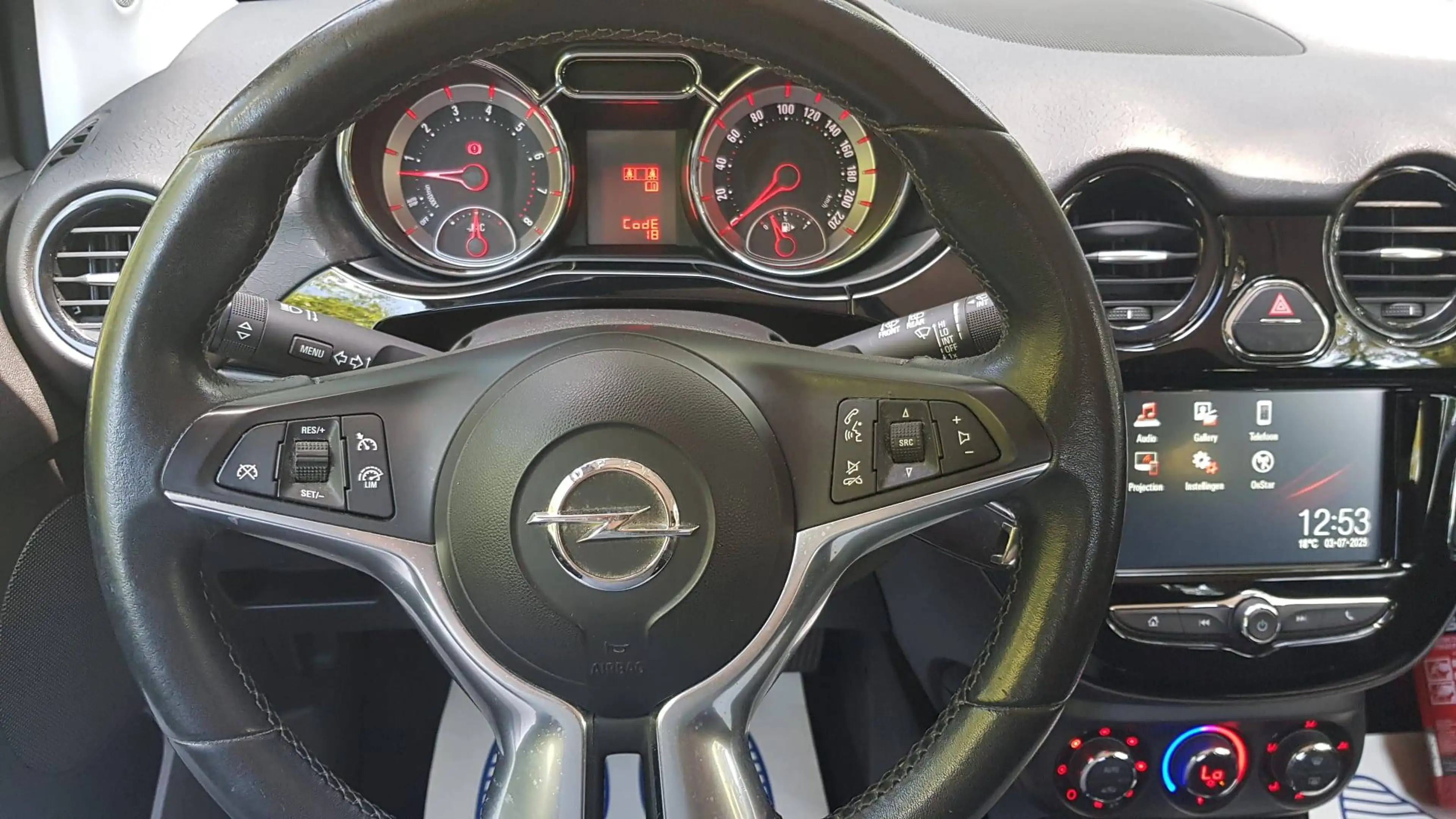 Opel Adam Adam 1.4i Glam Start/Stop (EU6.2) — photo 15
